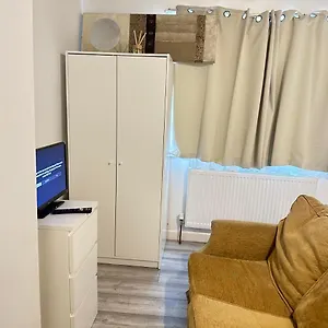 Ebehi Guest house